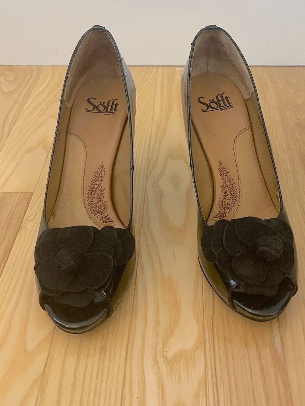 Women's Sofft Peep-toe Patent Leather Heels Shoes - 8